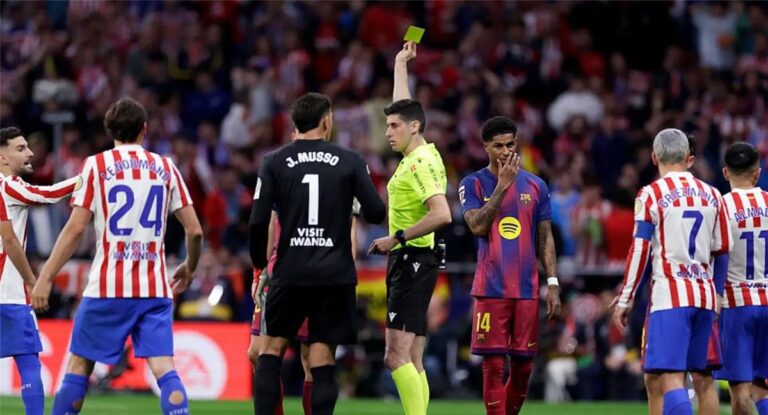 أتلتيكو مدريد يدين تصرف التحكيم أمام برشلونة: الفار ضلل الحكم