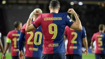 فليك يعلق على رحيل ليفاندوفسكي عن برشلونة