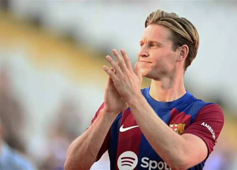 خطة برشلونة لمشاركة دي يونج أمام أتلتيكو مدريد