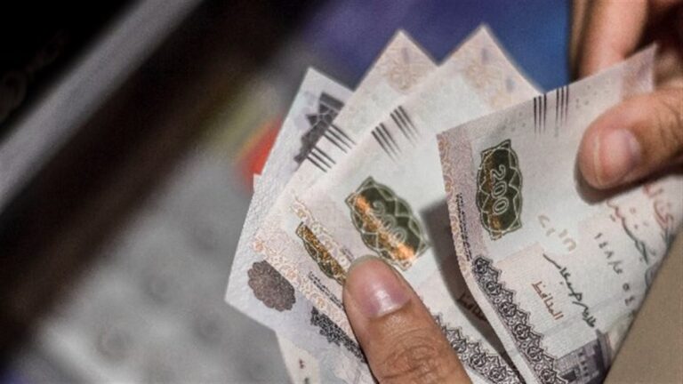 موعد صرف مرتبات شهر أبريل 2026 بعد تبكيره لجميع العاملين بالدولة